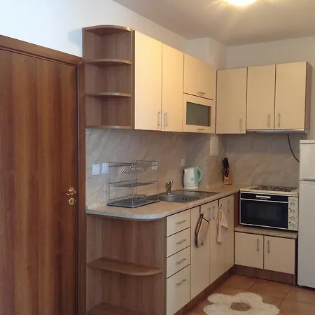 Apartament Elinor شقة