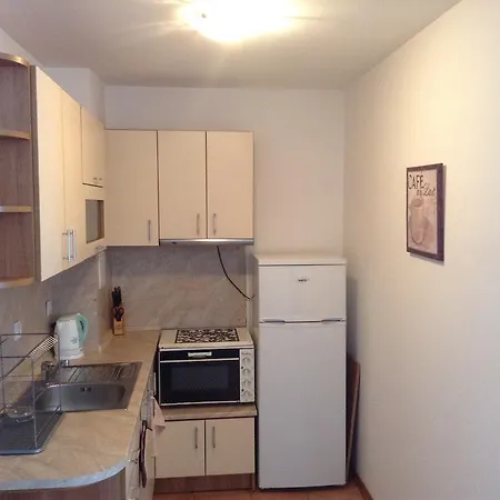 Apartament Elinor *